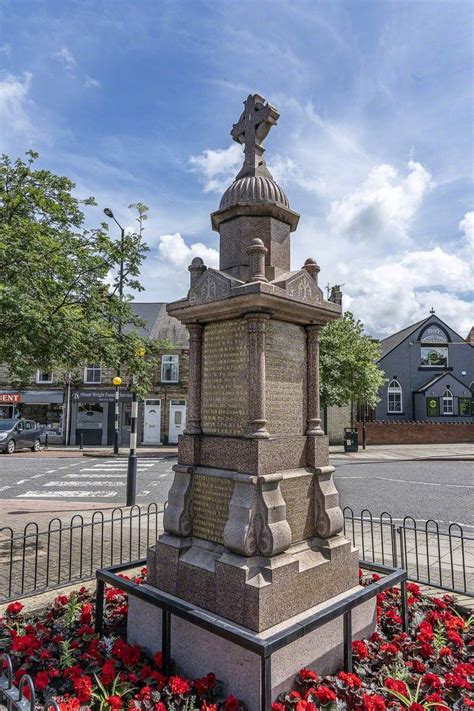 Langley Park War Memorial | Art UK