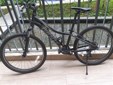 Giant Bike, Sports Equipment, Bicycles & Parts, Bicycles on Carousell