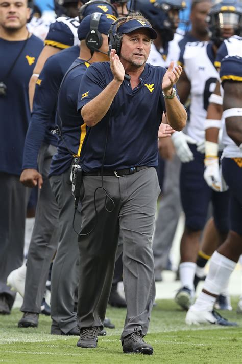 Dana Holgorsen believes lightning delay helped West Virginia in win over Tennessee