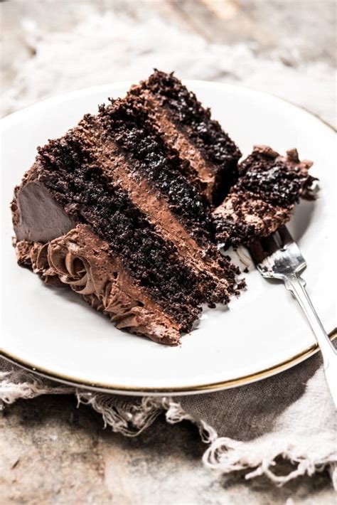 The Ultimate Paleo & Keto Chocolate Cake | gnom-gnom