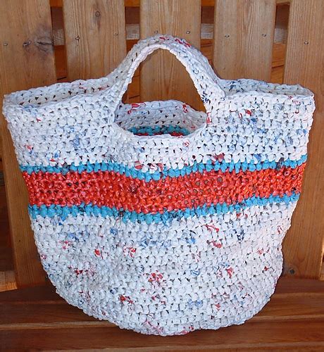 Ravelry: Recycled Round Plarn Tote Bag pattern by Cindy RecycleCindy