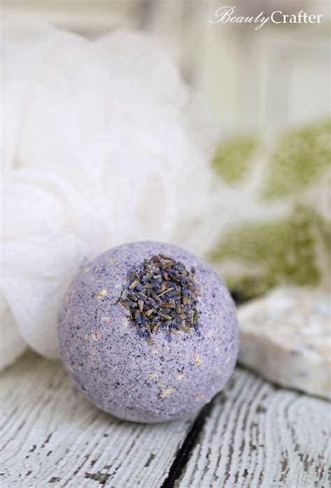 Lavender Oatmeal Bath Bombs Recipe: A Soothing DIY Gift