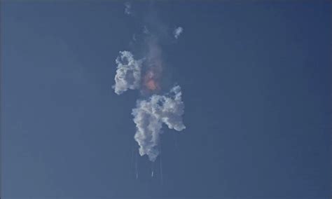 SpaceX giant rocket explodes minutes after launch from Texas | GOPUSA