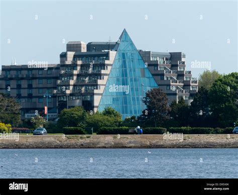 Grand Harbour Hotel Southampton with glass atriem in a pyramid triangle ...