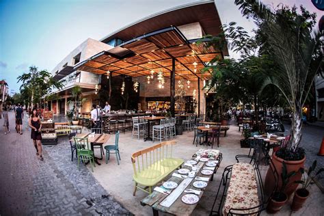 10 MUST-TRY PLAYA DEL CARMEN RESTAURANTS