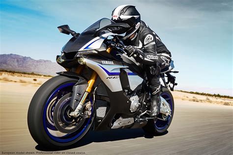 2015 Yamaha YZF-R1M - An Exclusive Track Weapon - Asphalt & Rubber