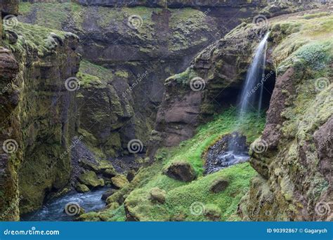 Ox River, At Canion Itaimbezinho - Aparados Da Serra Nat Park Royalty ...