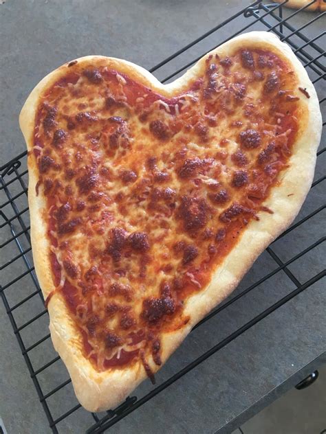 Heart Shaped Pizza Recipe | Lucky Mojito