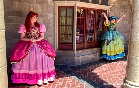 PHOTOS: The Evil Stepsisters Meet and Greet Has CHANGED in Disney World! - Disney by Mark