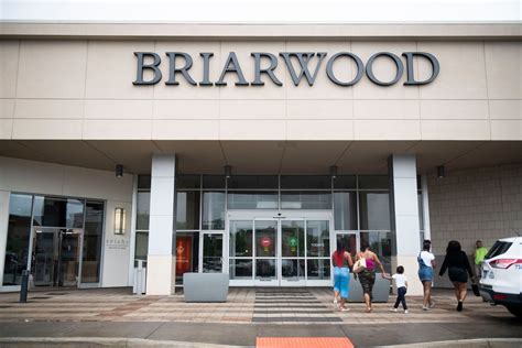 Two new stores to open in Ann Arbor’s Briarwood Mall - mlive.com