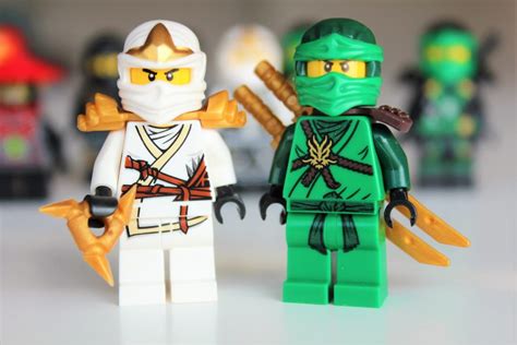 2x LEGO® Ninjago Minifigs - The Minifig Club