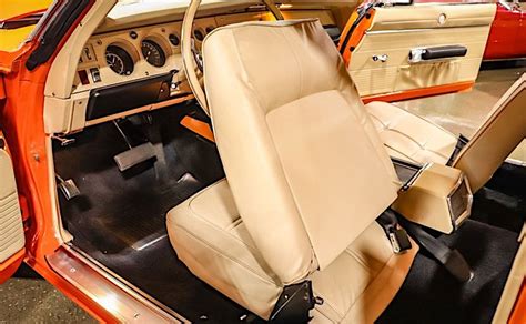 General Lee Interior