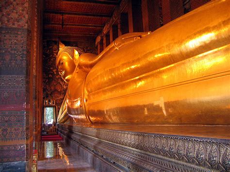 Wat Pho (Temple of Reclining Buddha) | Your personal companions in Bangkok