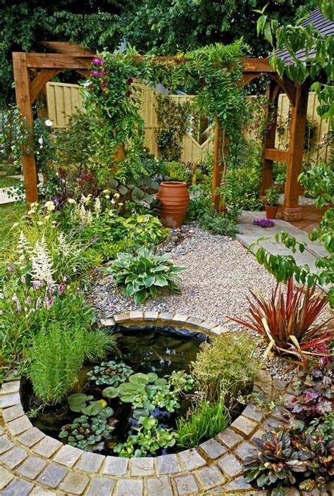 29 Best Water Garden Ideas: Ponds, Waterfalls, and Fountains | Patio garten, Gartengestaltung ...