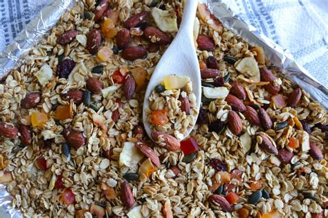 Fruit and Nut Granola - Nutrition and Cake