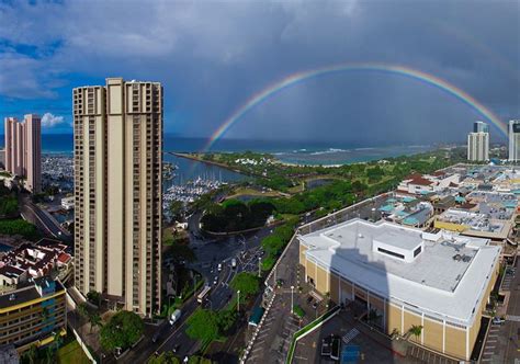 Top 10 Hotels near Honolulu Airport: Where to Stay Near HNL