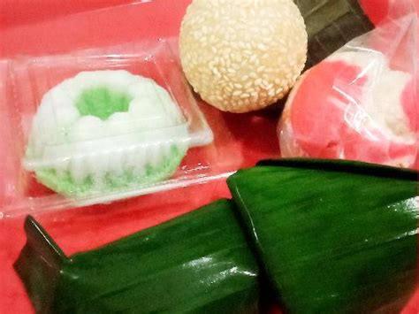 Daftar Harga Menu Delivery Kue Putri Ayu ASOY, Jln.Gamprit Sebelah SD ...