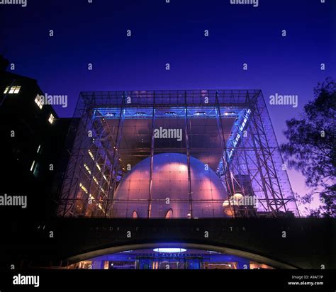 HAYDEN PLANETARIUM ROSE CENTER (©JAMES STEWART POLSHEK 2000) AMERICAN MUSEUM OF NATURAL HISTORY ...