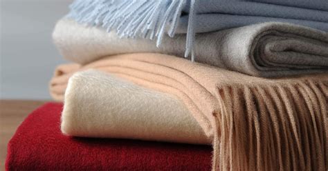 The 10 Best Cashmere Blankets