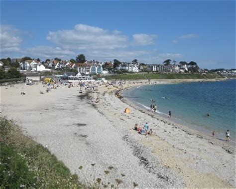 Gyllyngvase Beach Information - Cornwall Beach Guide