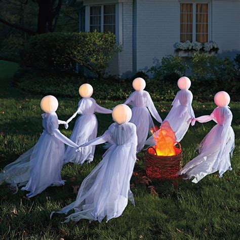 Illuminated Holding Hands Ghosts | Halloween decorations diy outdoor ...