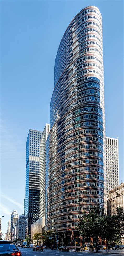 New York Architecture Photos: Lipstick Building