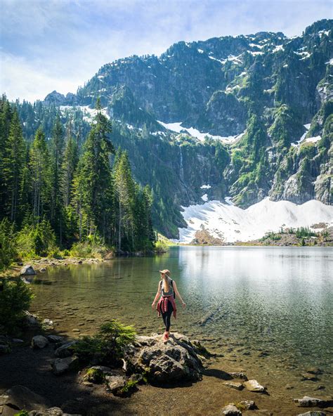 Beginner Hikes in Washington: 18 Incredible Spots - Renee Roaming