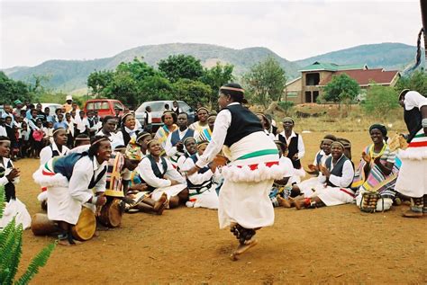 Tshigombela | The traditional dance of the Vha Venda (people… | Flickr