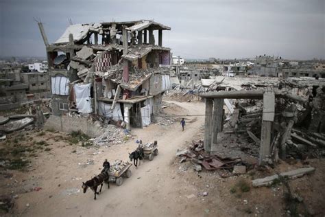 Gaza Strip Economy on ‘Verge of Collapse,’ World Bank Says - The New ...