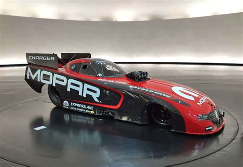 Mopar Charges into SEMA with 10,000 HP Dragster | TheDetroitBureau.com