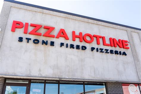 Pizza Hotline - 998 Keewatin St #14, Winnipeg, MB R2V 2B2, Canada