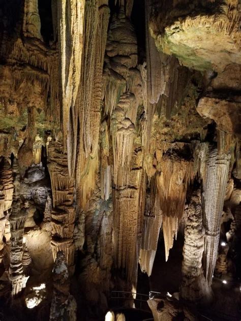 Luray Caverns Virginia |What to Know Before You Go | Happy Mom Hacks | Luray caverns virginia ...