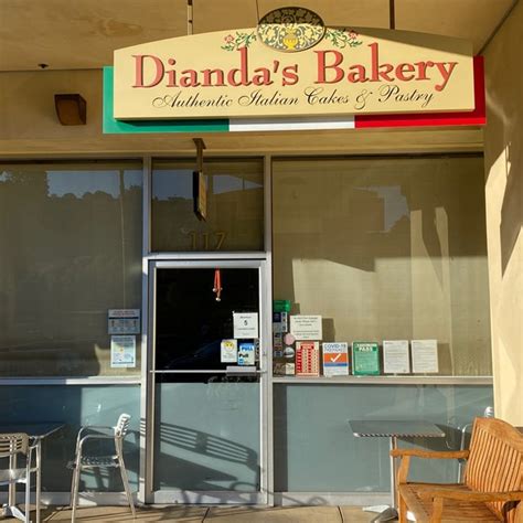 Dianda's Italian American Pastry - San Mateo - Western Hills - 117 Crystal Springs Shopping Center