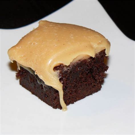 BROWNIES WITH PEANUT BUTTER FUDGE FROSTING – Kitch Me Now