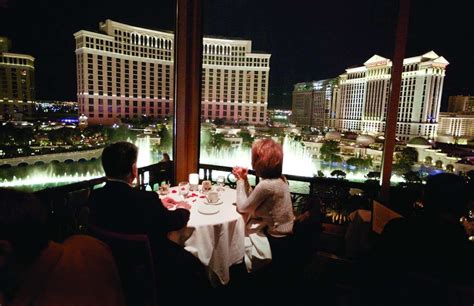 Eiffel Tower Restaurant Paris Las Vegas #bestrestaurants #paris #luxuryrestaurant Colorfull room ...