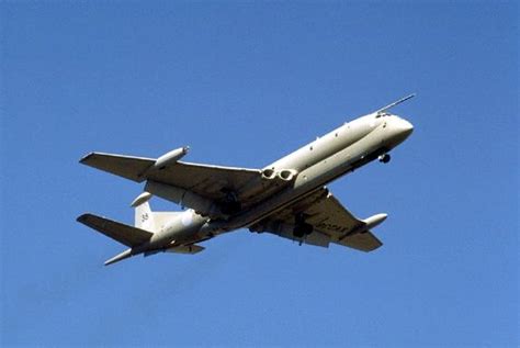 Nimrod MR2. - Reconnaissance and Maritime Patrol Aircraft)