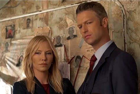 Amanda and Carisi | Law and order: special victims unit, Law and order ...