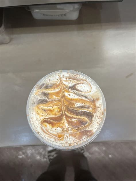 Latte art!? : r/starbucks