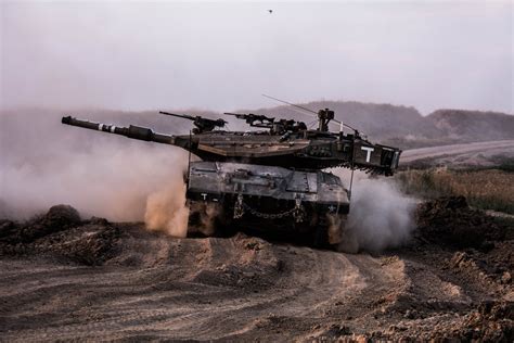 Tank War: Israel's Merkava Tank vs. America's M1 Abrams (Who Wins ...