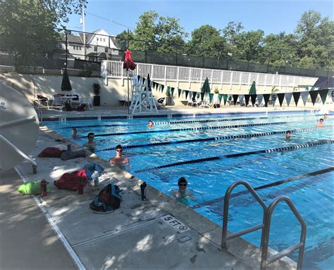 Madison Area YMCA Mariners are Training Outdoors in the Pool | Chatham ...