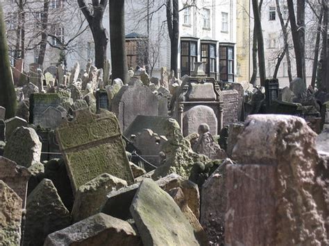 Old Jewish Cemetery, Josefov, Prague | karaian | Flickr
