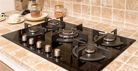 5 Best Five Burner Gas Hobs UK (2022 Review)