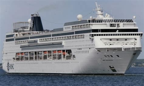 Cruise Ship