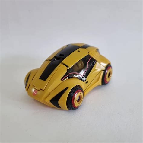 Hasbro Transformers Fall of Cybertron - Bumblebee, Hobbies & Toys, Toys ...