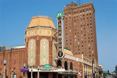 The Historic Paramount Theater Editorial Stock Image - Image of outdoor ...