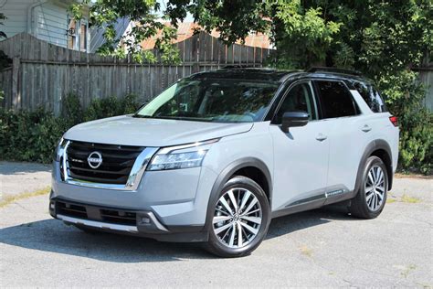 2022 Nissan Pathfinder First Drive Review: Easier To Love - Motor ...