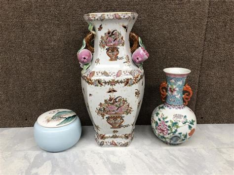 Auction Ohio | Vases