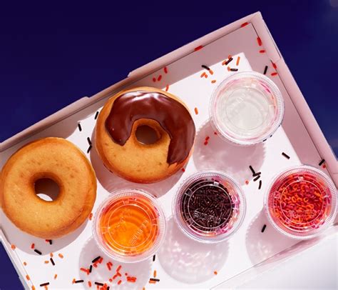 Halloween DIY Dunkin’ Donut Decorating Kits | Dunkin'