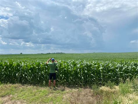 USA/IA: Endless Cornfields of Iowa – Travel2Unlimited