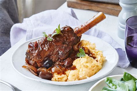 Slow cooker pulled lamb recipe